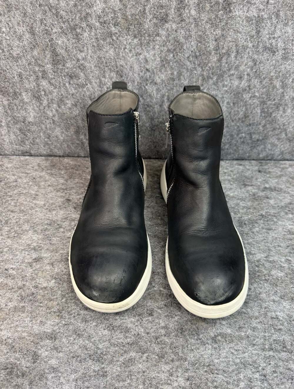 Red Wing Women’s Zero-G Lite Steel Toe Leather Boots Size 8B